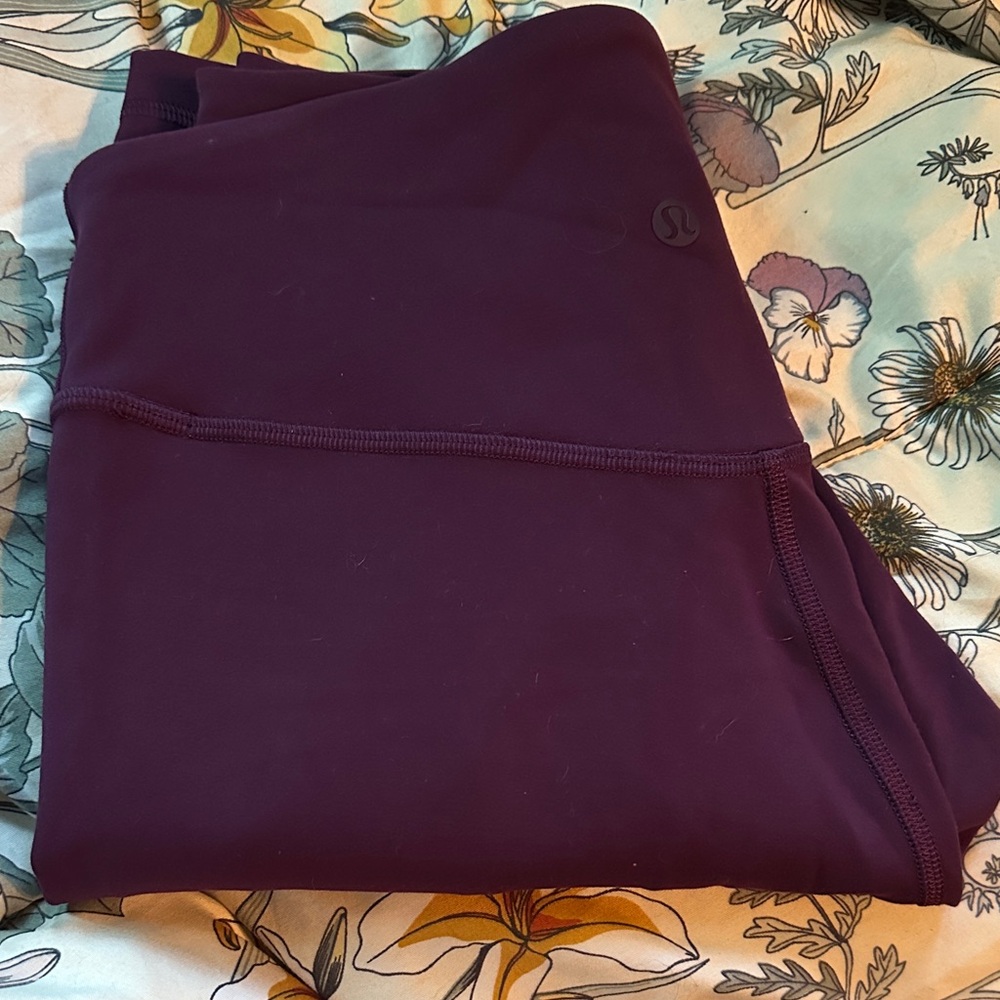 Lululemon Athletica Wunder Under smooth cover 25”
